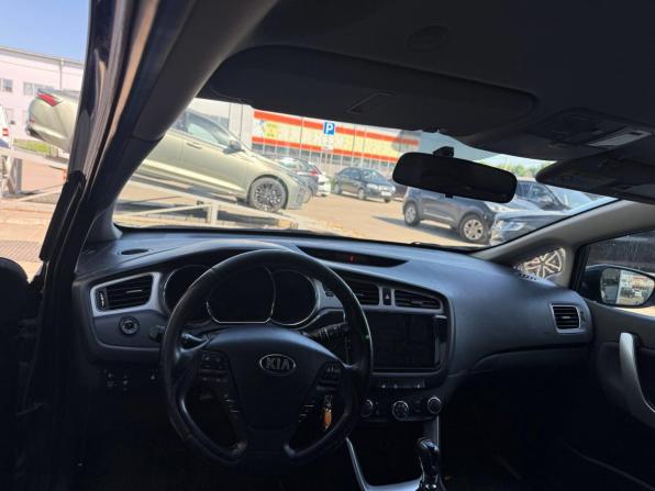 Kia Ceed II с пробегом 2015 года, цена 936 200 рублей, 137000 км, хэтчбек, Автокод Объявления