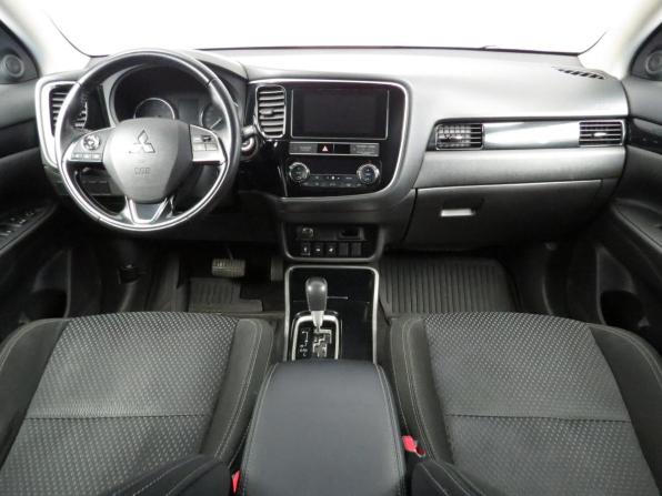 Mitsubishi Outlander III Рестайлинг 3 с пробегом 2019 года, цена 1 795 000 рублей, 211000 км, внедорожник, Автокод Объявления