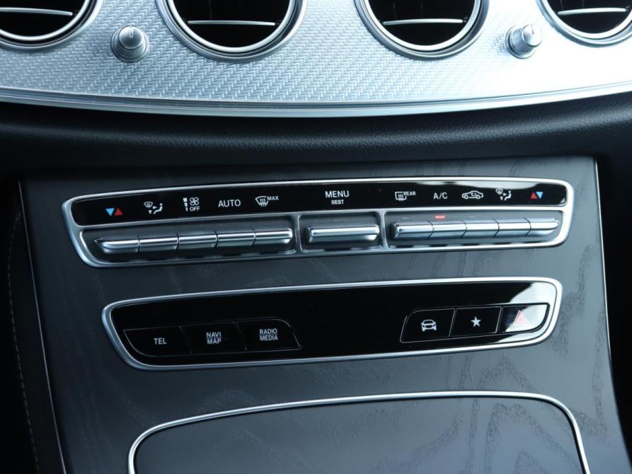 Mercedes-Benz E-Класс V (W213 S213 C238) Рестайлинг Москва  - изображение 25
