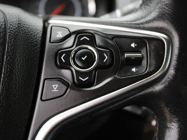 Opel Insignia I Рестайлинг с пробегом 2013 года, цена 989 000 рублей, 146686 км, лифтбек, Автокод Объявления