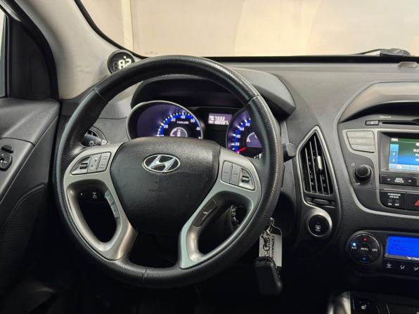 Hyundai ix35 I Рестайлинг с пробегом 2014 года, цена 1 220 000 рублей, 188387 км, внедорожник, Автокод Объявления