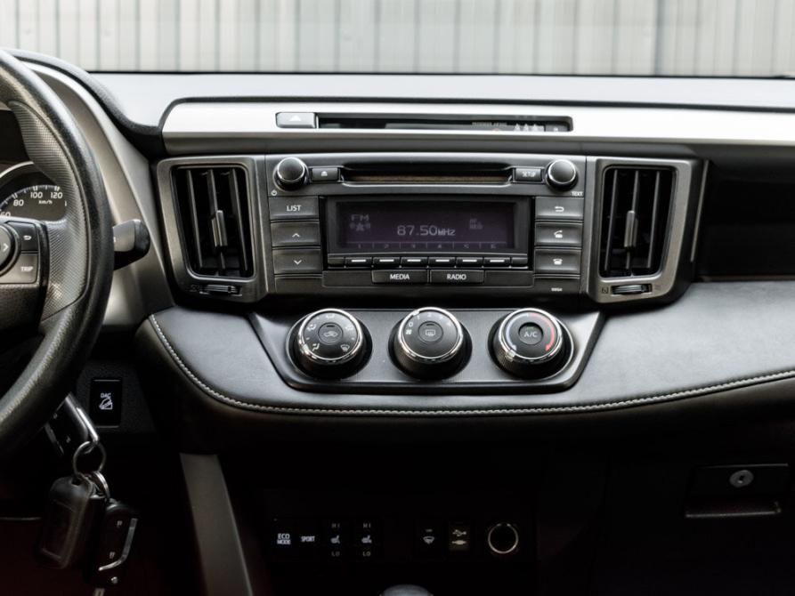 Toyota RAV4 IV (XA40) Рестайлинг Екатеринбург  - изображение 18
