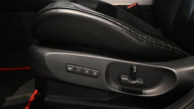 Mazda CX-7 I Рестайлинг с пробегом 2010 года, цена 895 000 рублей, 181615 км, внедорожник, Автокод Объявления