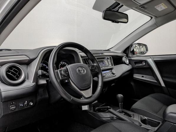 Toyota RAV4 IV (XA40) Рестайлинг с пробегом 2018 года, цена 2 740 000 рублей, 17934 км, внедорожник, Автокод Объявления