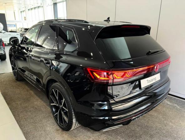 Volkswagen Touareg III Рестайлинг с пробегом 2024 года, цена 13 340 500 рублей, 23998 км, внедорожник, Автокод Объявления