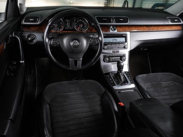 Volkswagen Passat B7 с пробегом 2011 года, цена 1 391 000 рублей, 213581 км, седан, Автокод Объявления