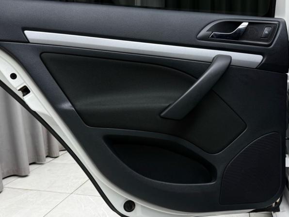 Skoda Octavia II (A5) Рестайлинг с пробегом 2012 года, цена 819 000 рублей, 209245 км, лифтбек, Автокод Объявления