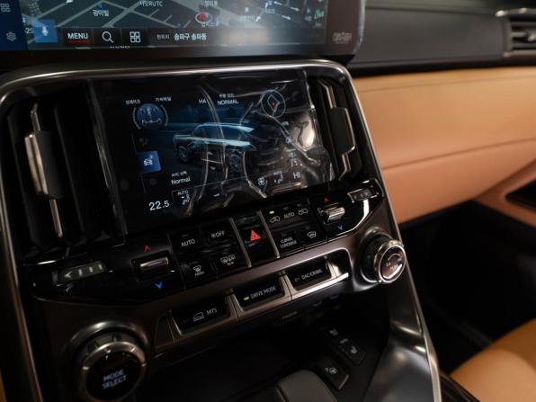 Lexus LX IV с пробегом 2025 года, цена 17 530 000 рублей, 19 км, внедорожник, Автокод Объявления