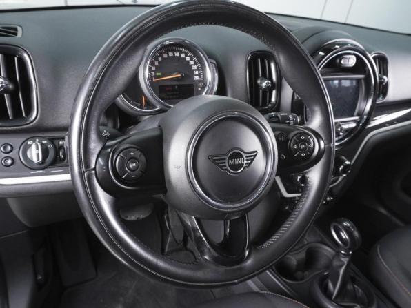 Mini Countryman II с пробегом 2019 года, цена 2 299 000 рублей, 158925 км, внедорожник, Автокод Объявления