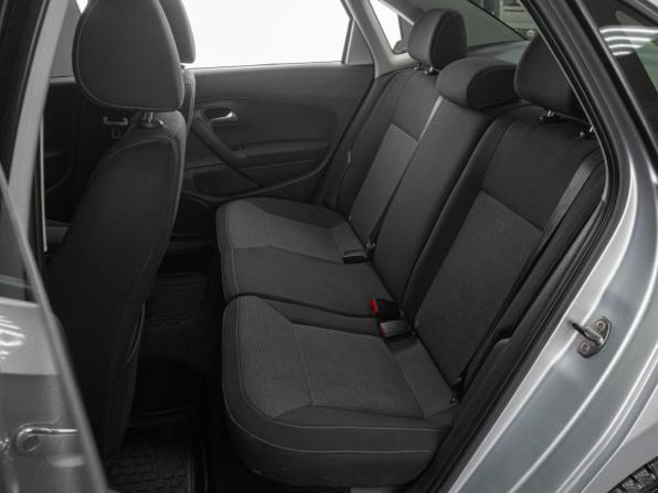 Volkswagen Polo V Рестайлинг с пробегом 2015 года, цена 899 000 рублей, 149206 км, седан, Автокод Объявления