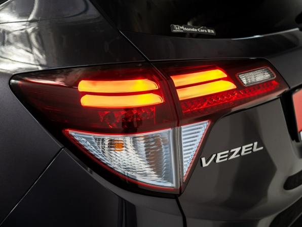 Honda Vezel I с пробегом 2014 года, цена 1 495 000 рублей, 135982 км, внедорожник, Автокод Объявления