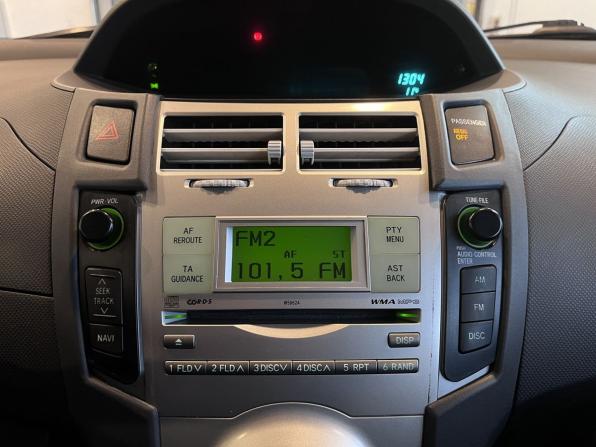 Toyota Yaris II с пробегом 2008 года, цена 462 600 рублей, 177087 км, хэтчбек, Автокод Объявления