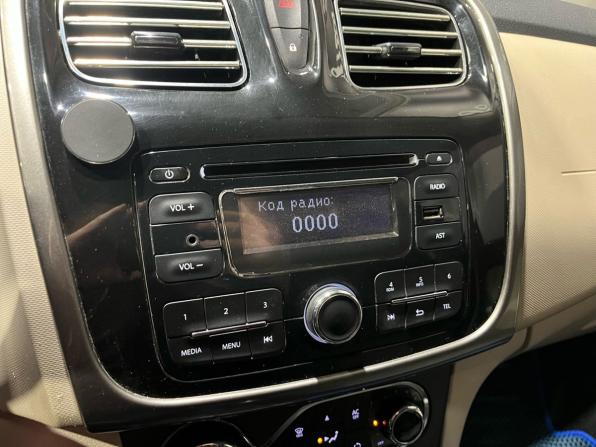 Renault Logan II с пробегом 2014 года, цена 650 000 рублей, 119465 км, седан, Автокод Объявления