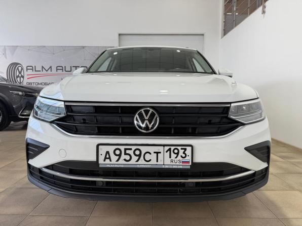 Volkswagen Tiguan II Рестайлинг с пробегом 2021 года, цена 2 900 000 рублей, 61183 км, внедорожник, Автокод Объявления