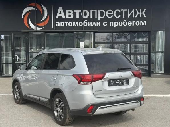 Mitsubishi Outlander III Рестайлинг 3 с пробегом 2018 года, цена 1 990 000 рублей, 92428 км, внедорожник, Автокод Объявления