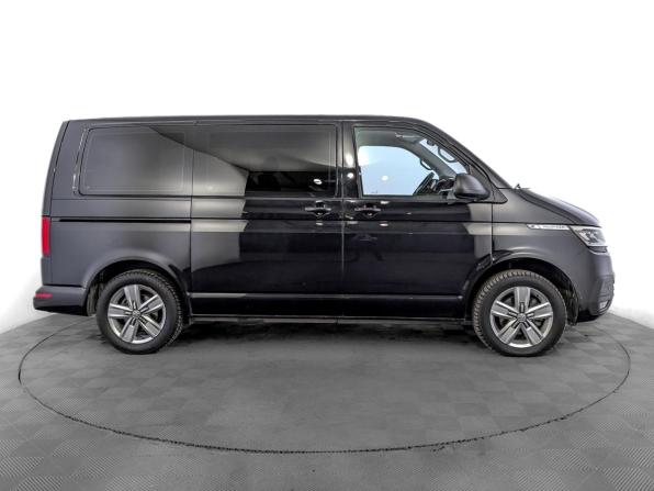 Volkswagen Multivan T6 Рестайлинг с пробегом 2021 года, цена 6 250 000 рублей, 68484 км, минивэн, Автокод Объявления