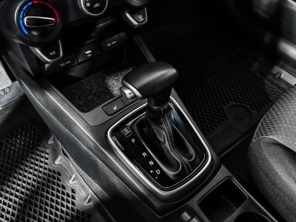 Kia Rio IV Рестайлинг с пробегом 2020 года, цена 1 515 000 рублей, 127067 км, седан, Автокод Объявления