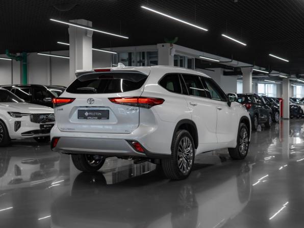 Toyota Highlander IV (XU70) с пробегом 2026 года, цена 5 380 000 рублей, 50 км, внедорожник, Автокод Объявления