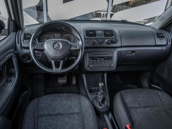 Skoda Fabia II Рестайлинг с пробегом 2013 года, цена 834 000 рублей, 100192 км, хэтчбек, Автокод Объявления