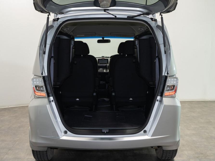 Honda Freed I Рестайлинг Чита  - изображение 16