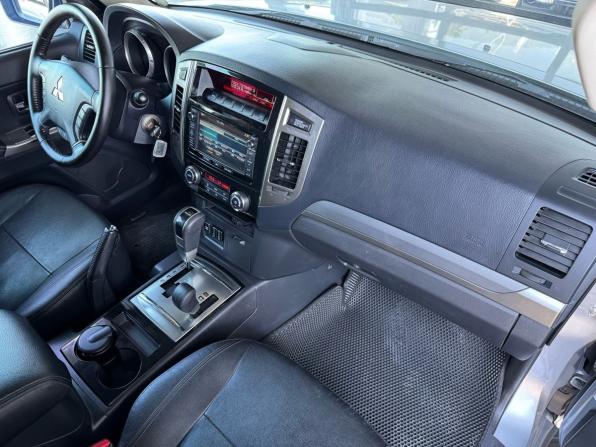 Mitsubishi Pajero IV Рестайлинг 2 с пробегом 2015 года, цена 2 577 000 рублей, 154586 км, внедорожник, Автокод Объявления