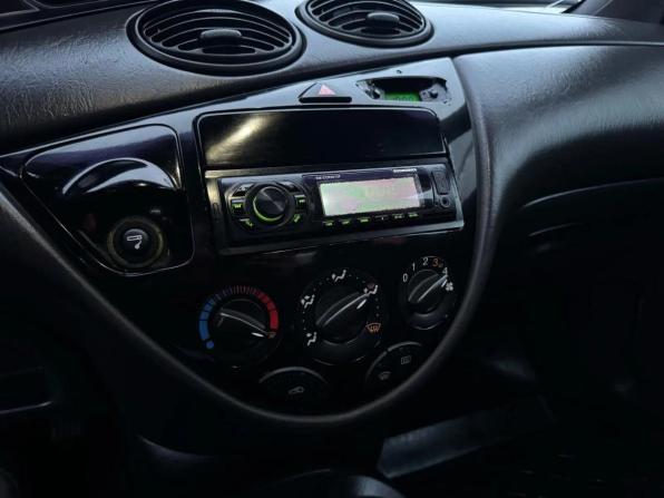 Ford Focus I Рестайлинг с пробегом 2004 года, цена 300 560 рублей, 247280 км, хэтчбек, Автокод Объявления