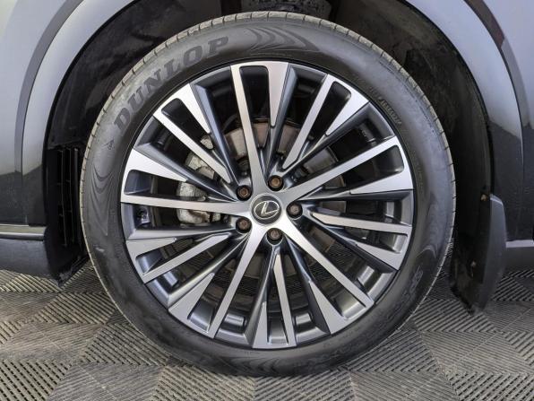 Lexus RX V с пробегом 2023 года, цена 7 200 000 рублей, 59058 км, внедорожник, Автокод Объявления