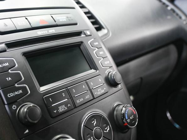 Kia Soul I Рестайлинг с пробегом 2013 года, цена 1 059 900 рублей, 170000 км, хэтчбек, Автокод Объявления