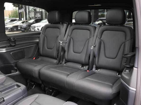 Mercedes-Benz V-Класс III (W447) Рестайлинг с пробегом 2023 года, цена 8 910 000 рублей, 6008 км, минивэн, Автокод Объявления