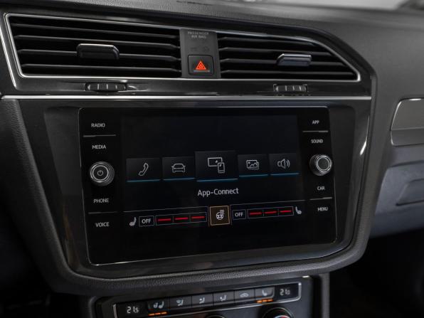 Volkswagen Tiguan II с пробегом 2019 года, цена 2 540 000 рублей, 98500 км, внедорожник, Автокод Объявления