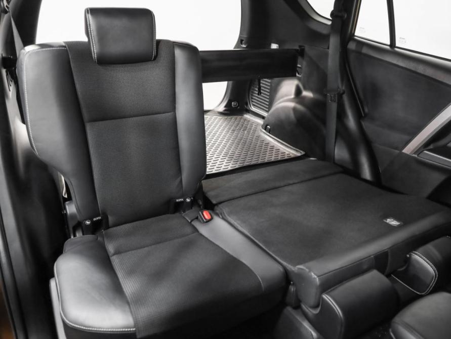 Toyota RAV4 IV (XA40) Рестайлинг Санкт-Петербург  - изображение 28