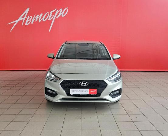 Hyundai Solaris II с пробегом 2020 года, цена 1 375 000 рублей, 175539 км, седан, Автокод Объявления