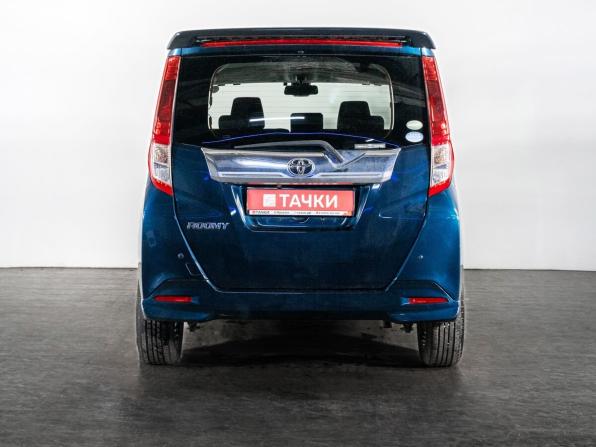 Toyota Roomy I с пробегом 2017 года, цена 975 000 рублей, 100000 км, микровэн, Автокод Объявления