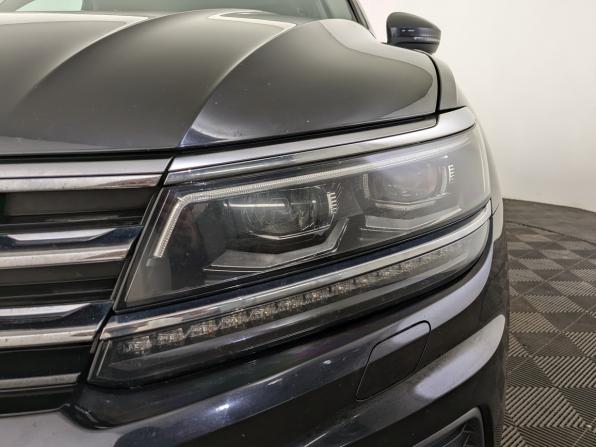 Volkswagen Tiguan II с пробегом 2019 года, цена 1 959 000 рублей, 181317 км, внедорожник, Автокод Объявления