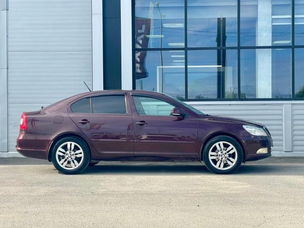 Skoda Octavia II (A5) Рестайлинг с пробегом 2012 года, цена 670 000 рублей, 297700 км, лифтбек, Автокод Объявления