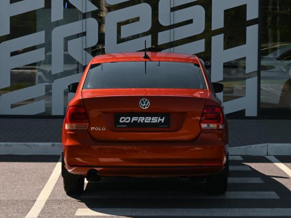 Volkswagen Polo V Рестайлинг с пробегом 2017 года, цена 1 099 000 рублей, 181559 км, седан, Автокод Объявления