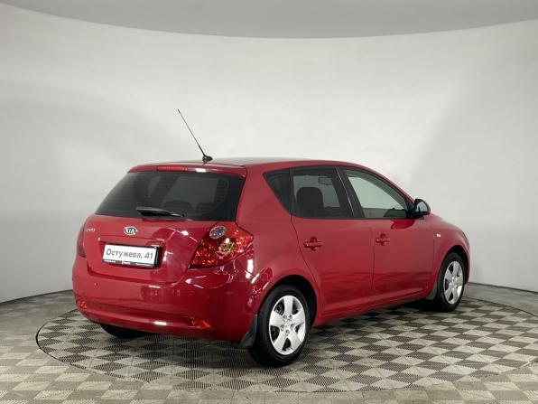 Kia Ceed I с пробегом 2007 года, цена 680 000 рублей, 262206 км, хэтчбек, Автокод Объявления