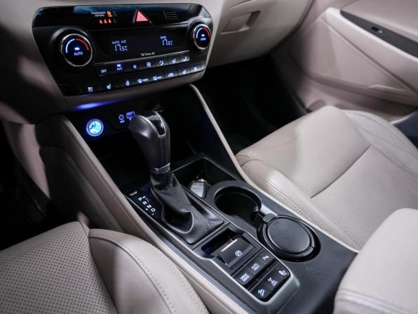 Hyundai Tucson III с пробегом 2017 года, цена 2 350 000 рублей, 147000 км, внедорожник, Автокод Объявления