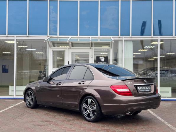 Mercedes-Benz C-Класс III (W204) Рестайлинг с пробегом 2013 года, цена 1 330 000 рублей, 169961 км, седан, Автокод Объявления