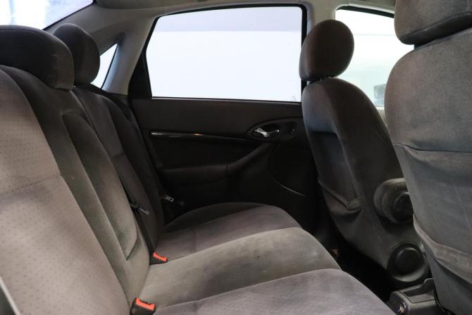 Ford Focus I Рестайлинг с пробегом 2003 года, цена 218 000 рублей, 255408 км, седан, Автокод Объявления
