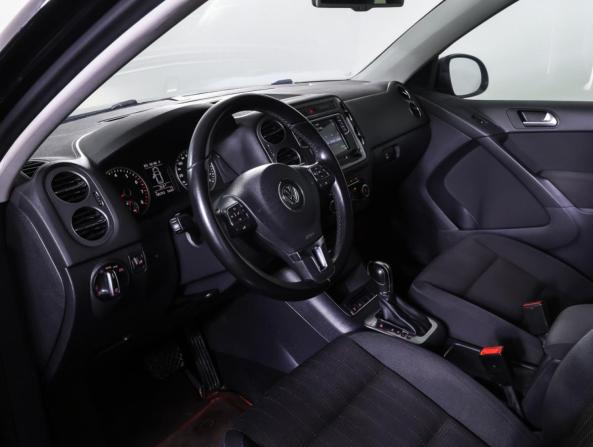Volkswagen Tiguan I Рестайлинг с пробегом 2011 года, цена 1 237 000 рублей, 185625 км, внедорожник, Автокод Объявления