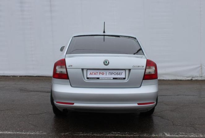 Skoda Octavia II (A5) Рестайлинг с пробегом 2013 года, цена 1 000 000 рублей, 266336 км, лифтбек, Автокод Объявления