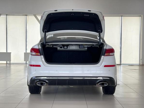 Kia Optima IV Рестайлинг с пробегом 2019 года, цена 2 109 000 рублей, 119139 км, седан, Автокод Объявления