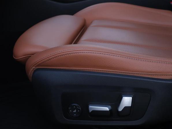 BMW 3 серии VII (G2x) Рестайлинг с пробегом 2022 года, цена 4 500 000 рублей, 41000 км, седан, Автокод Объявления