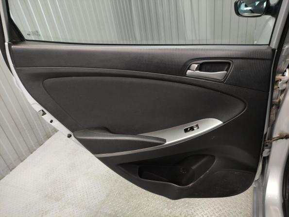 Hyundai Solaris I Рестайлинг с пробегом 2015 года, цена 959 000 рублей, 98623 км, седан, Автокод Объявления