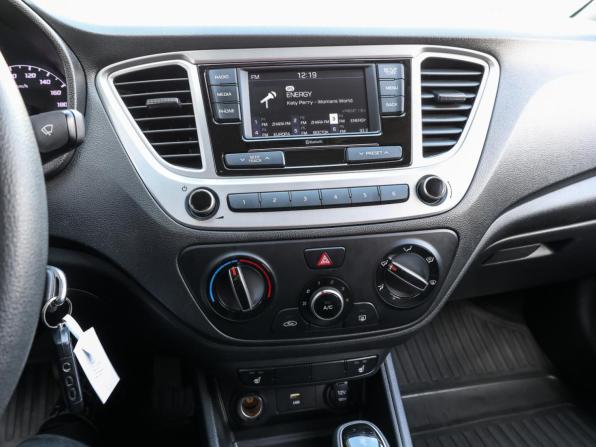 Hyundai Solaris II Рестайлинг с пробегом 2021 года, цена 1 349 000 рублей, 86671 км, седан, Автокод Объявления