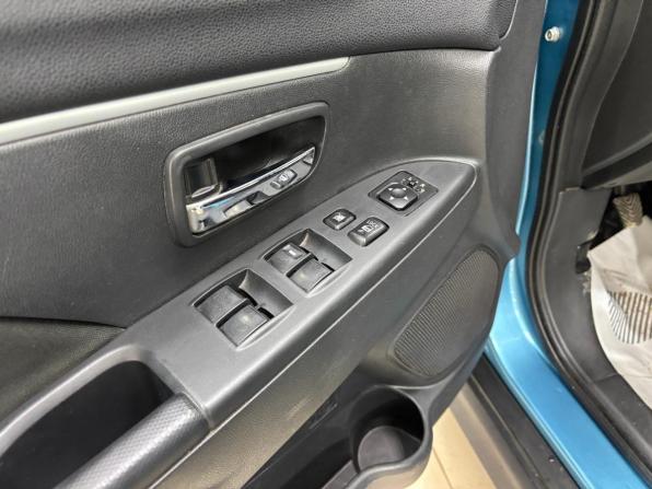 Mitsubishi ASX I с пробегом 2011 года, цена 650 000 рублей, 196324 км, внедорожник, Автокод Объявления