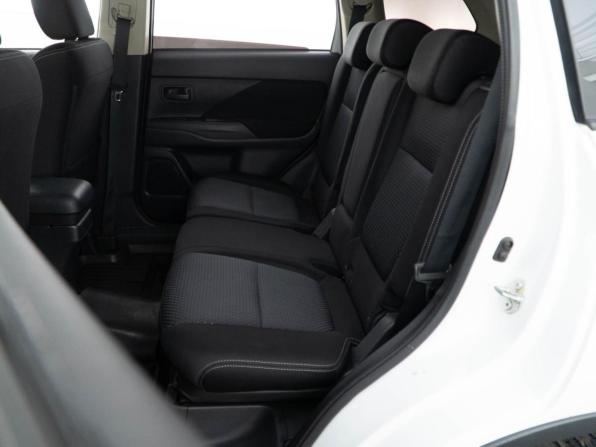 Mitsubishi Outlander III Рестайлинг 2 с пробегом 2016 года, цена 1 599 046 рублей, 173871 км, внедорожник, Автокод Объявления