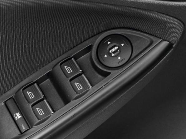 Ford Focus III с пробегом 2012 года, цена 940 000 рублей, 85039 км, хэтчбек, Автокод Объявления