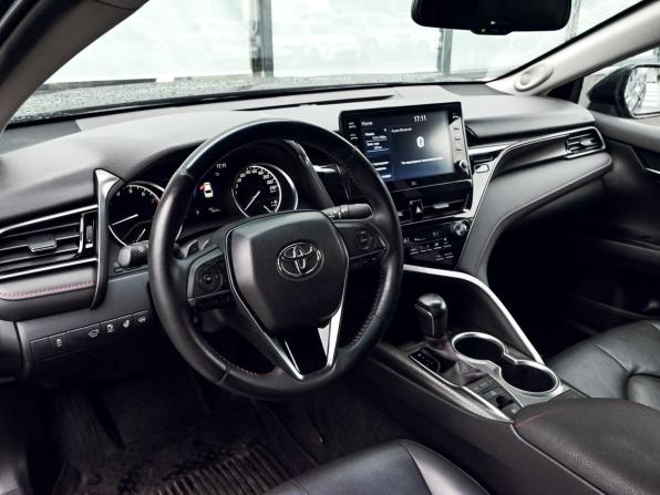Toyota Camry VIII (XV70) Рестайлинг с пробегом 2021 года, цена 3 599 000 рублей, 74775 км, седан, Автокод Объявления
